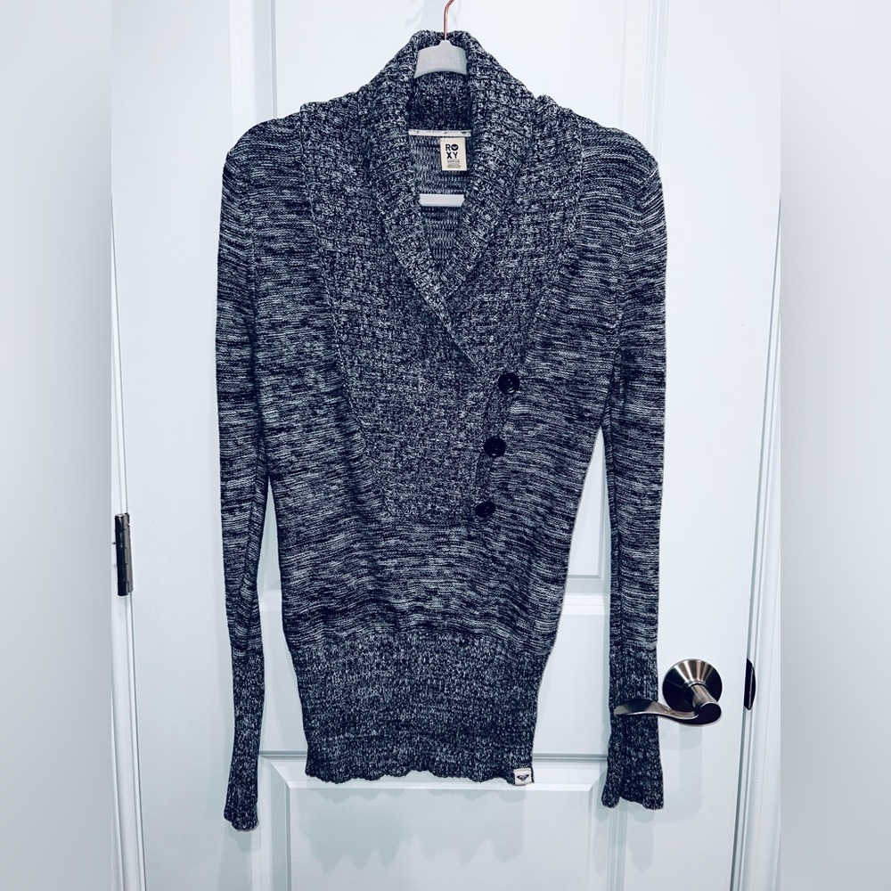 Roxy Woman’s Long Sleeve Collared Black & White Speckled Sweater Size Medium
